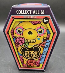 DEDDY BEARS MUERTOBEAR ZOMBAT Series 2 with Coffin Display!