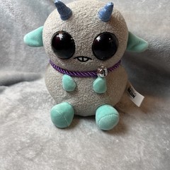 2021 THIMBLESTUMP HOLLOW – TWILL 6.5″ TALL PLUSH- Excellent condition
