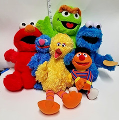 Sesame Street Plush Characters Grover Cookie monster Ernie Big Bird Elmo Oscar