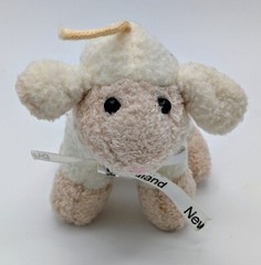 2006 Pro Kiwi International New Zealand Sheep Lamb Plush Sheep 3.5″ Stuffed Toy