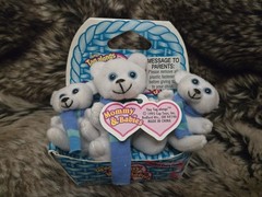 Vintage 1995 TINY TAG-ALONGS plush -Mommy & Babies – White bears -NEW