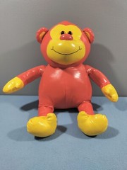 RARE 2006 BINNEY & SMITH 12″ CRAYOLA MONKEY DRAW ON WIPE OFF PLUSH STUFED ANIMAL
