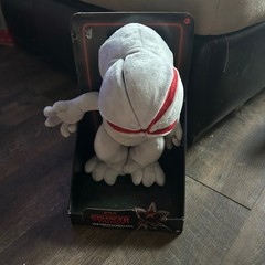 Netflix Stranger Things Demogorgon Feature Plush Jazwares Grey Monster Sounds