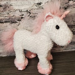 10″ Swirl Textured White Unicorn With Pink Glittered Mane and Satin Feet