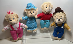 PBS Kids The Berenstain Bears Stuffed Plush Family Set Of 4 8″ tall EUC