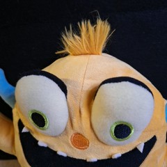 Kohl’s Cares Yellow Monster 9″ Don’t Play With You Food Book And Character Plush