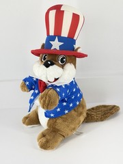 Buc-ees 14” Patriotic Beaver USA Red White Blue Hat & Coat Stuffed Animal