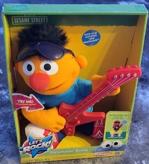 Sesame Street Ernie guitar Music Old Macdonald 18M – 4 years Playskool Hasbro