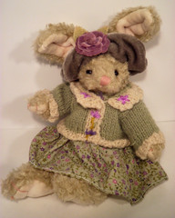 Russ Berrie Anna Plush Bunny Rabbit 6-9″ Green Purple Floral Hat Spring Sweater