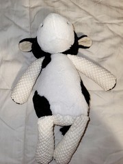 Scentsy Buddy “Clover” the Cow, No scent pak