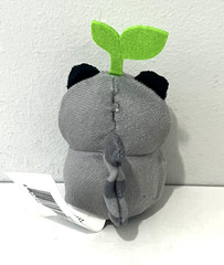 SAKUTIES GROW A SMILE SERIES 1 MINI COLLECTIBLE PLUSH REAGAN RACOON JUST PLAY!!