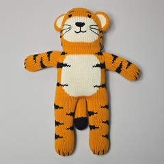 Zübels Knitted Tiger Stuffed Animal Plush, Small 12 in, Orange Black White