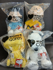 Kohls Cares Peanuts Gang Charlie Brown Snoopy Lucy Woodstock Plush Lot Of 4
