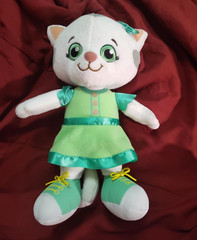 Daniel Tiger Neighborhood Friends Katerina Kittycat Talking Plush Toy