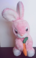 RARE Vintage Chosun 11″ Plush Pink Bunny Rabbit Holding Carrot Upright Ears