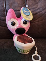 Hallmark Hoops & Yoyo Plush Toy Neeeeeed Coffee Jitter Pull String Cord Broken