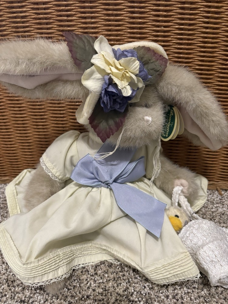 VTG 2004 Bearington Tulip & Ducky Jointed Plush 14” Bunny Dressed Up