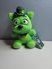 Funko FNAF Five Nights At Freddy’s SHAMROCK Freddy Walmart Exclusive New-Mint