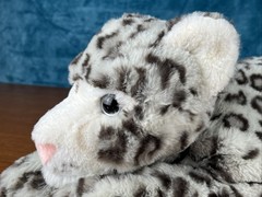 FAO Schwarz 22” Snow Leopard Plush Realistic White Gray Black Nice Fur