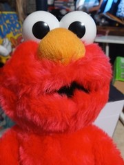 2006 Nanco Sesame Street Red Muppet Elmo Plush Holding A Building Block 19″