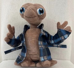 Universal Studios E.T. The Extra Terrestrial Blue Flannel Robe Plush Exclusive