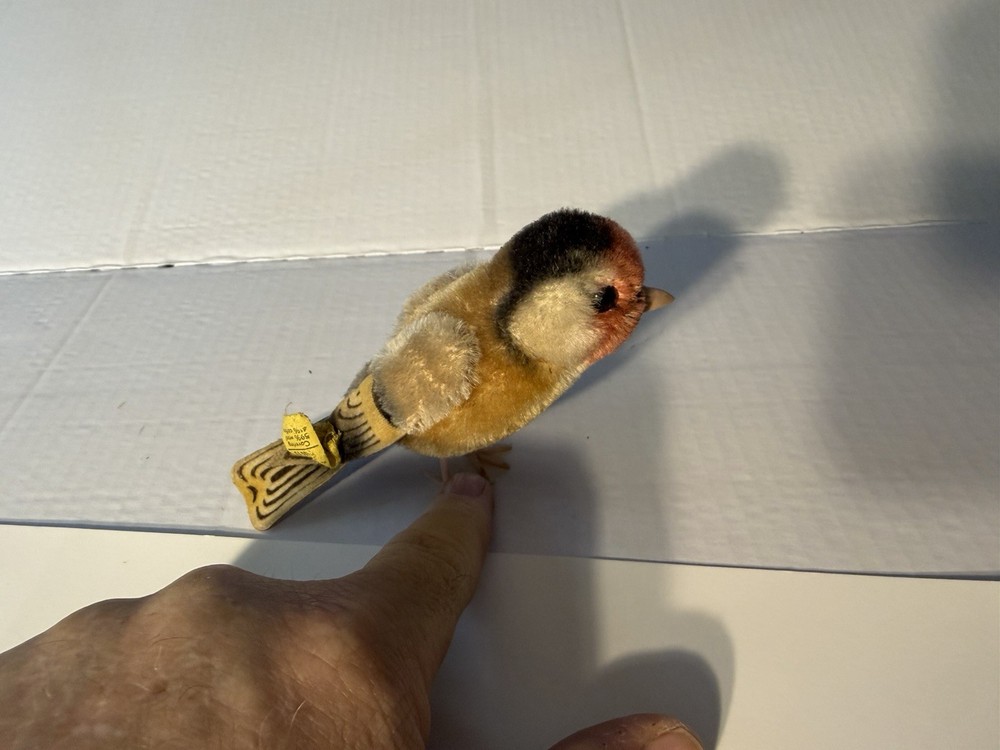 Steiff Bird Plush Stuffed Animal Vintage 1960 MPN 2564 Mini Yellow Ear Tag