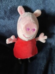 Peppa Pig Plush ABD Ltd/Ent UK Pink Pig 8″ Tall Oinks. Stuffed animal