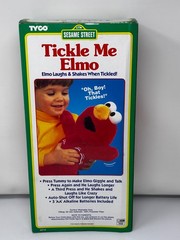 Vintage Tickle Me Elmo Doll Original 1996- Tyco- NRFB