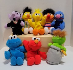 VINTAGE SESAME STREET TYCO 1997 BEANIES PLUSH LOT OF 8 – ELMO,COOKIE,BIG BIRD