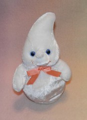 GENICH INT’L CUTE PLUSH STUFFED/BEAN WHITE GWOST *BLUE EYES/ ORANGE BOW * 8 IN