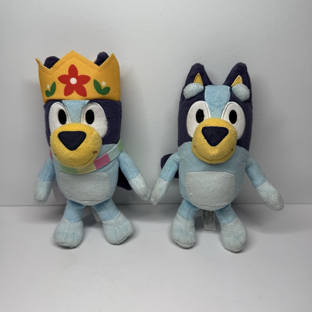 Lot of 2 Bluey 8″ Plush Stuffed Animals: Bluey & Queens Bluey Moose Toys Ludo