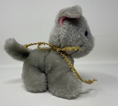 Russ Berrie Kitty Cat Holiday Holly Berry Ground Nutshell Plush Stuffed Toy 5”