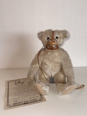 Steiff Muzzle Bear 1908 Replica 1988 Limited Edition #175/5000 Cert. w/ Growler