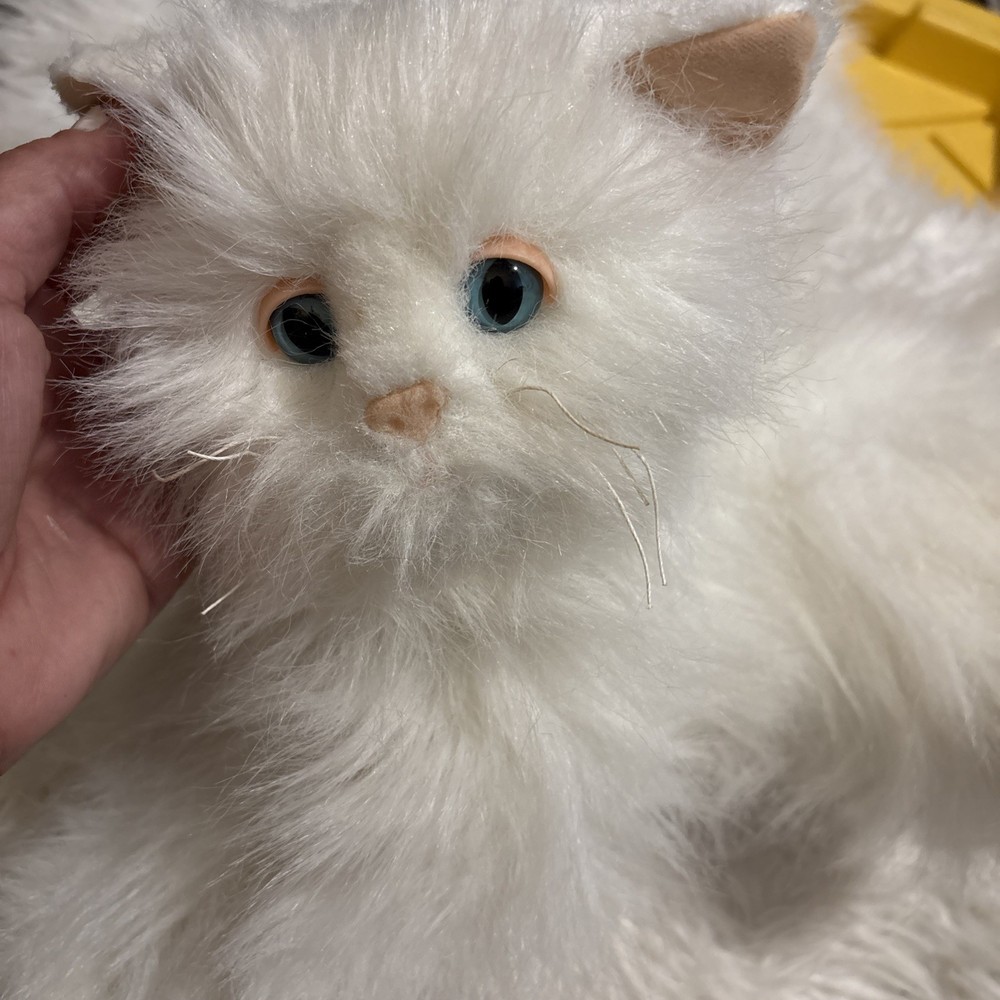 2008 Paw Palz White Persian Cat Blue Eyes Long Hair Laying 12″ Plush Lap Fluffy