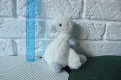 Jellycat Syllabub Swan Grey Rattle 6″ JELLY3817SH Retired
