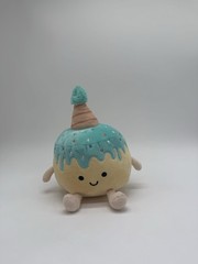 American Greetings Birthday Cake Plush Yellow Blue Party Hat 8″ Cupcake