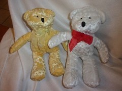 VTG Genich International Inc. Plush White Teddy Bear yellow set of 2 10″