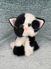 Vintage Kitty Kitty Kitten Tyco 1992 Black White Purrs Plush Stuffed Animal Rare