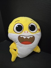 Baby Shark’s Big Show Fin Friend Baby Shark YELLOW Fish 11″ Plush Nickelodeon