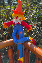 Vtg Stuffed Plush Scarecrow Nylon Halloween/Fall Approx 36″ International Silver