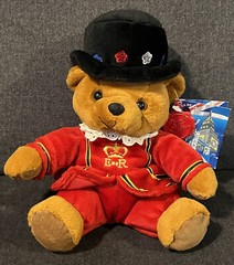 Keel Toys Bears of the United Kingdom Beefeater Plush With Tag 9” EUC