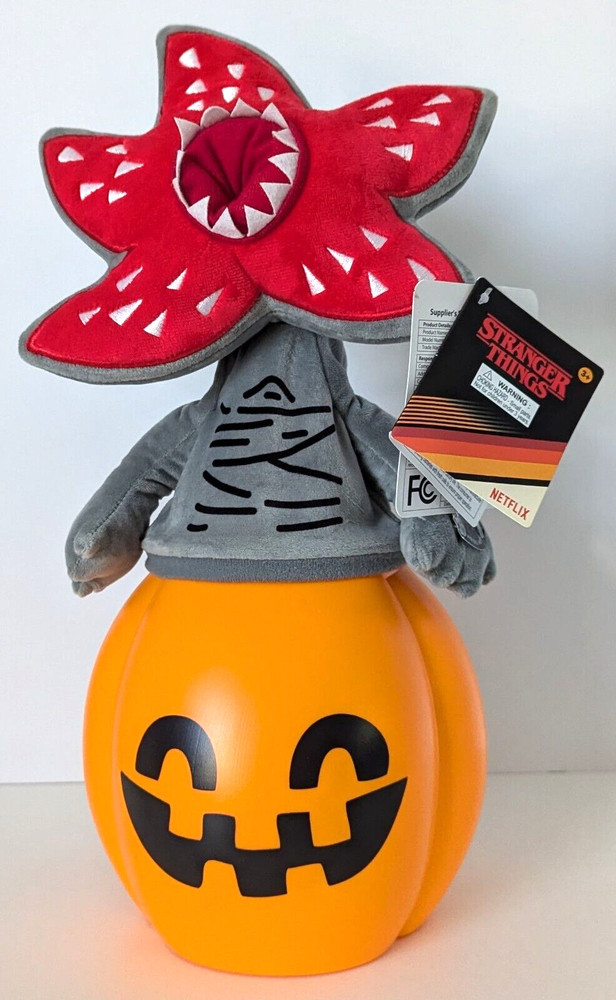 Netflix Stranger Things Animated Plush Demogorgon Jack-O Lantern with Sound NEW
