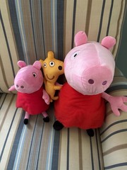 Peppa Pig Teddy Buddy 18″ Plush Pillow & Bonus Small Plush Toy – Used/Good