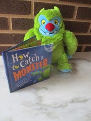 Kohl’s Cares /Yottoy Monster 11″ Plush + Book -“How to Catch a Monster”
