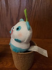 Sakuties Grow A Smile! Series 1 CALIL Collectible Mini Plush