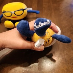 Culver’s Goldie & Scoopie Plush Mascot Lot of 2 Ice Cream Cheese Curd Fast Food