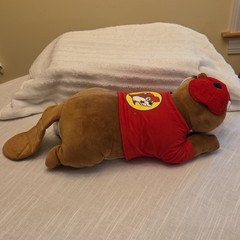 Buc-ee’s Mascot Beaver Plush Stuffed Animal w/ Red Shirt & Cap Brown/Red NWT