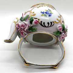 Mini Ceramic Teapot with Gold Trim – Used, Elegant Display Piece