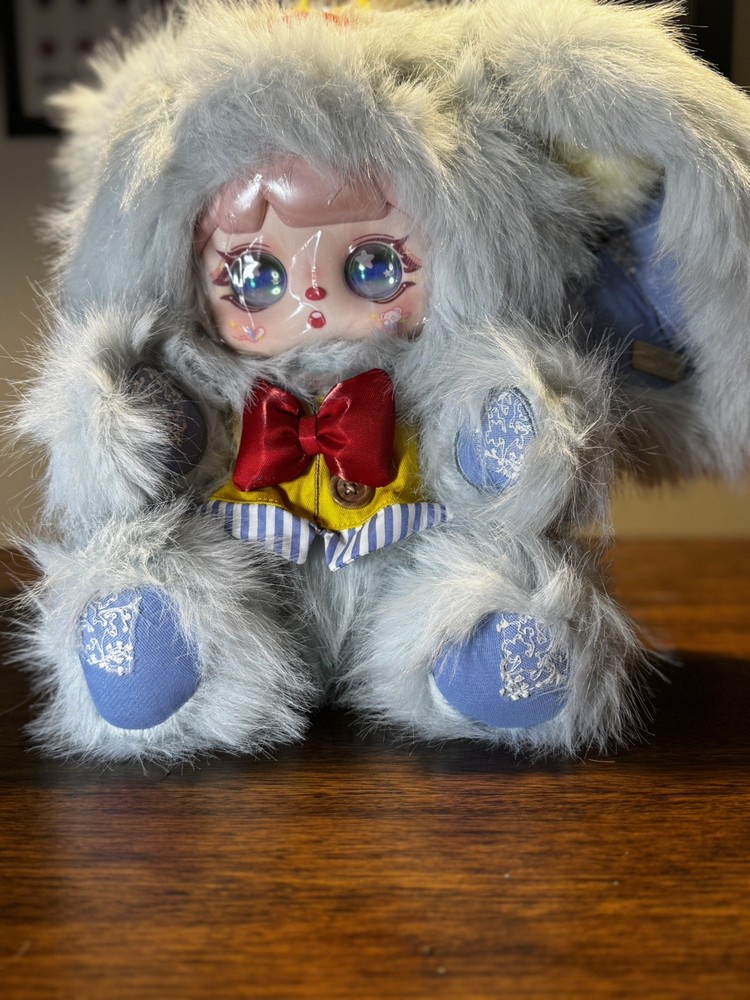 Mocici Adventure Doll 800% Plush blue with Iridescent eyes no card or box