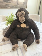 Vtg 1997 AURORA Classic Colobus Monkey Plush Stuffed 20”x13” 1.5lbs Realistic